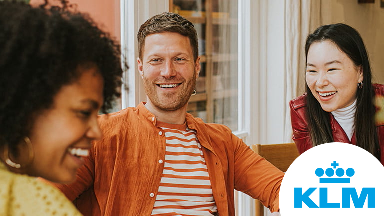 3 friends are laughing together